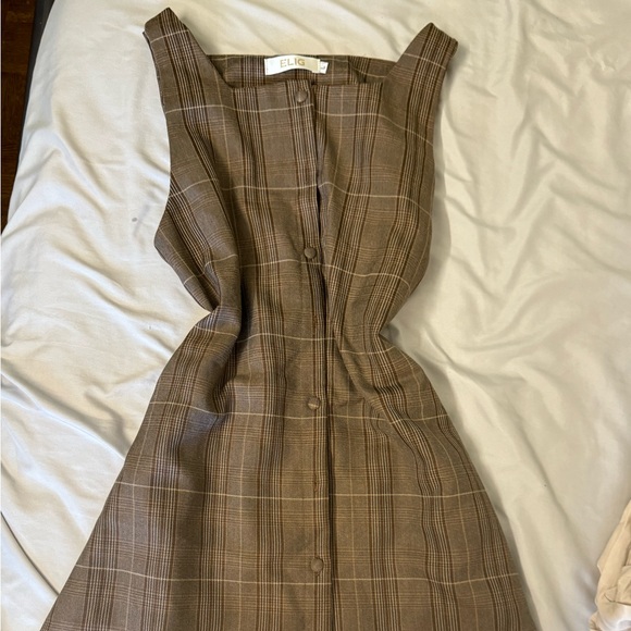 SOLD: Brown dress and cream top set - Picture 4 of 9